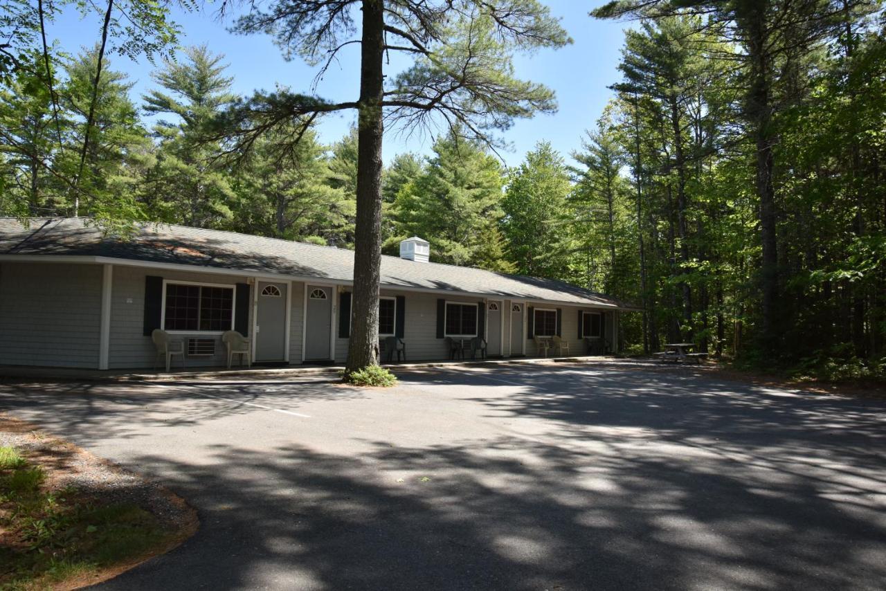 Acadia Pines Motel บาร์ฮาเบอร์ ภายนอก รูปภาพ
