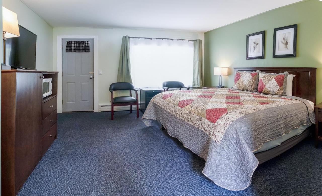 Acadia Pines Motel บาร์ฮาเบอร์ ภายนอก รูปภาพ